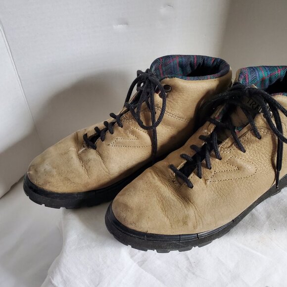 Tretorn  boots sz 8B - Picture 9 of 9